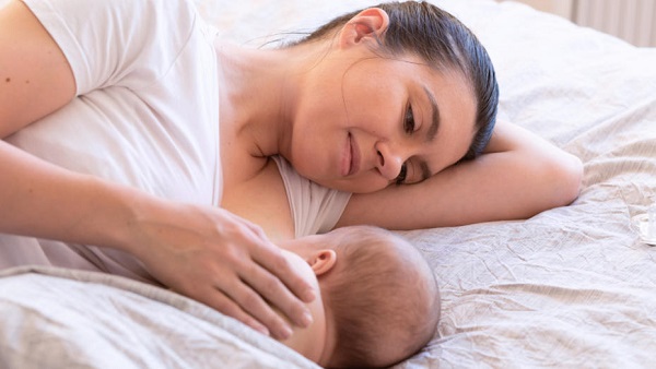 o aleitamento materno é um fator redutor do risco de câncer de mama em mulheres