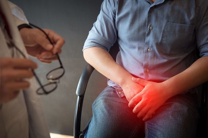 Descubra alguns sintomas do câncer nos testículos que podem acometer homens